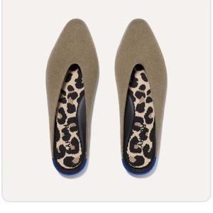 Brand new Rothy’s Almond Demi size 11.5. Color portobello